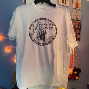 5SOS Tee